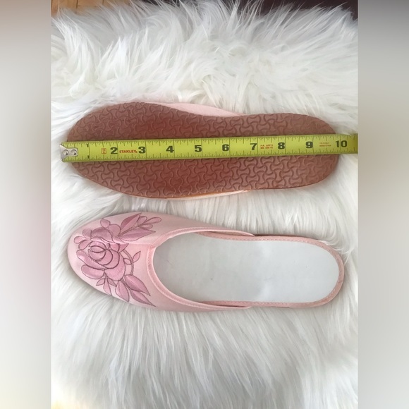 Ladies Slippers • Size: 7-8 • Poland - Picture 6 of 7